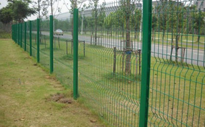 圈地護(hù)欄網(wǎng)